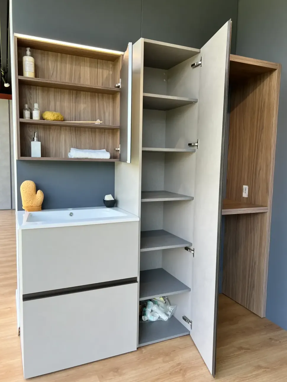 Mobile bagno moderno Laundry di Idealbagni in OFFERTA OUTLET - 40%