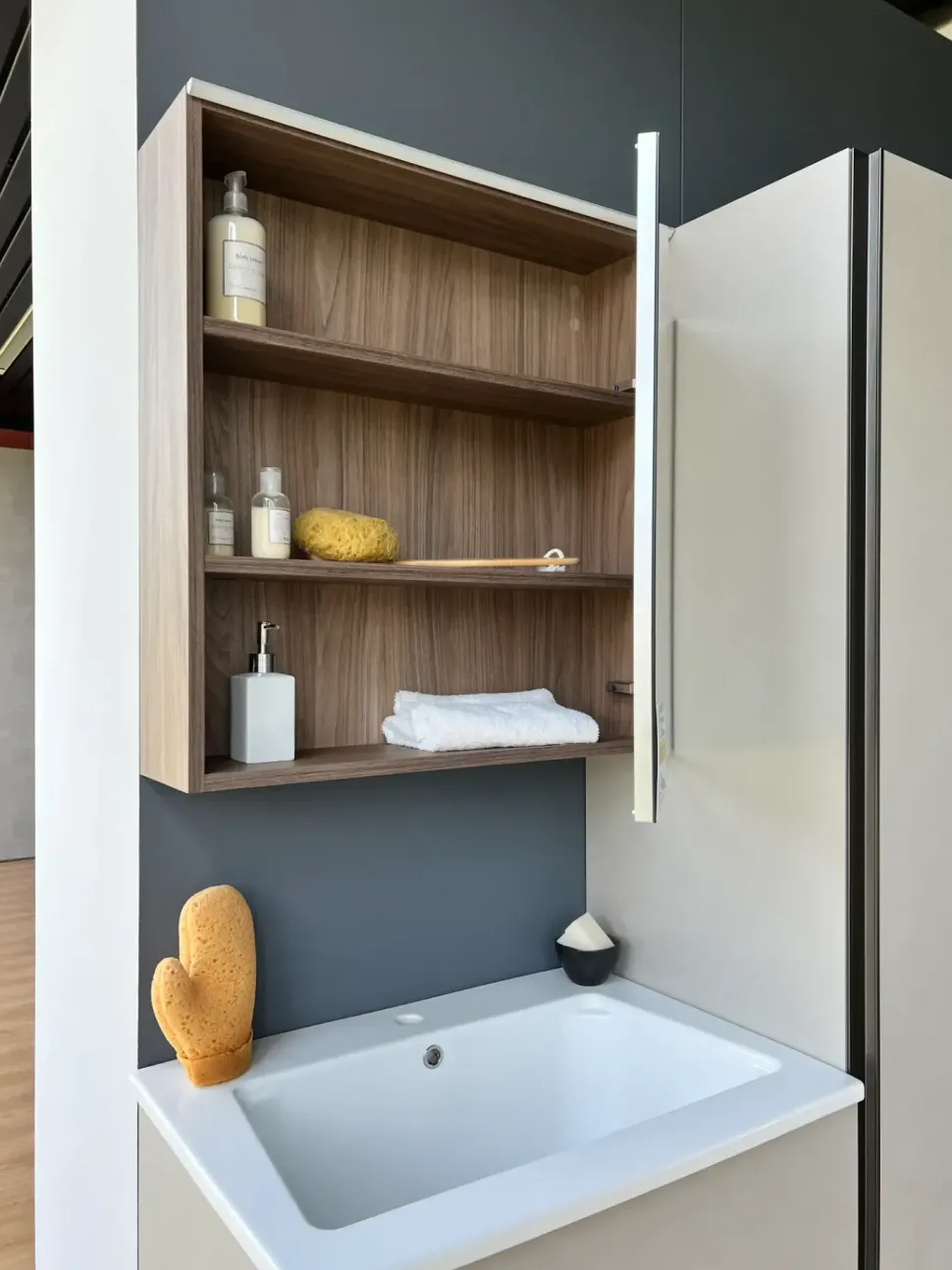 Mobile bagno moderno Laundry di Idealbagni in OFFERTA OUTLET - 40%