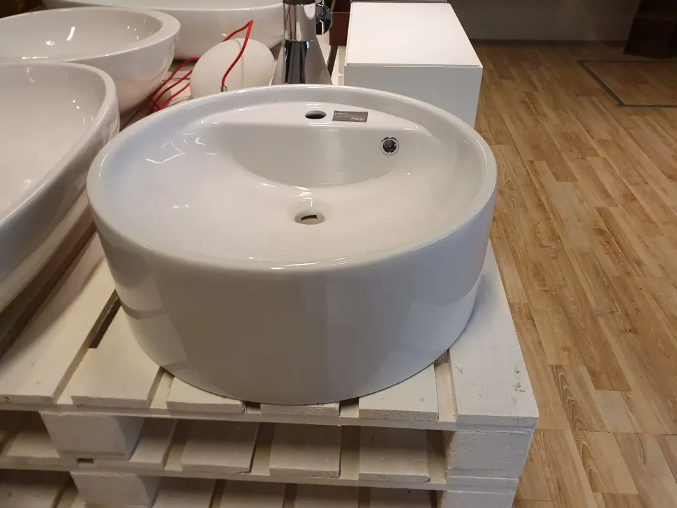 Mobile bagno Sospeso Lavabo in ceramica Falper a prezzo scontato