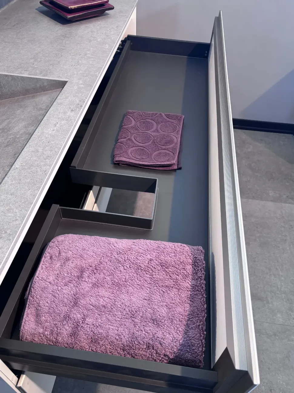 Mobile bagno Sospeso Monolith Ideal bagni scontato - 30%