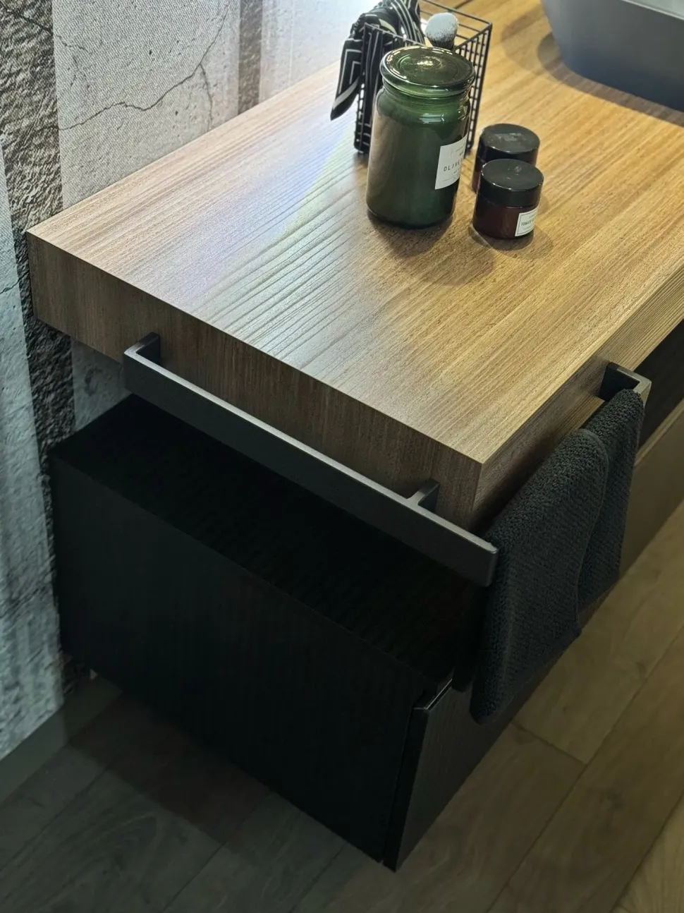 Mobile bagno sospeso Segno di Cerasa SCONTATO - 59%