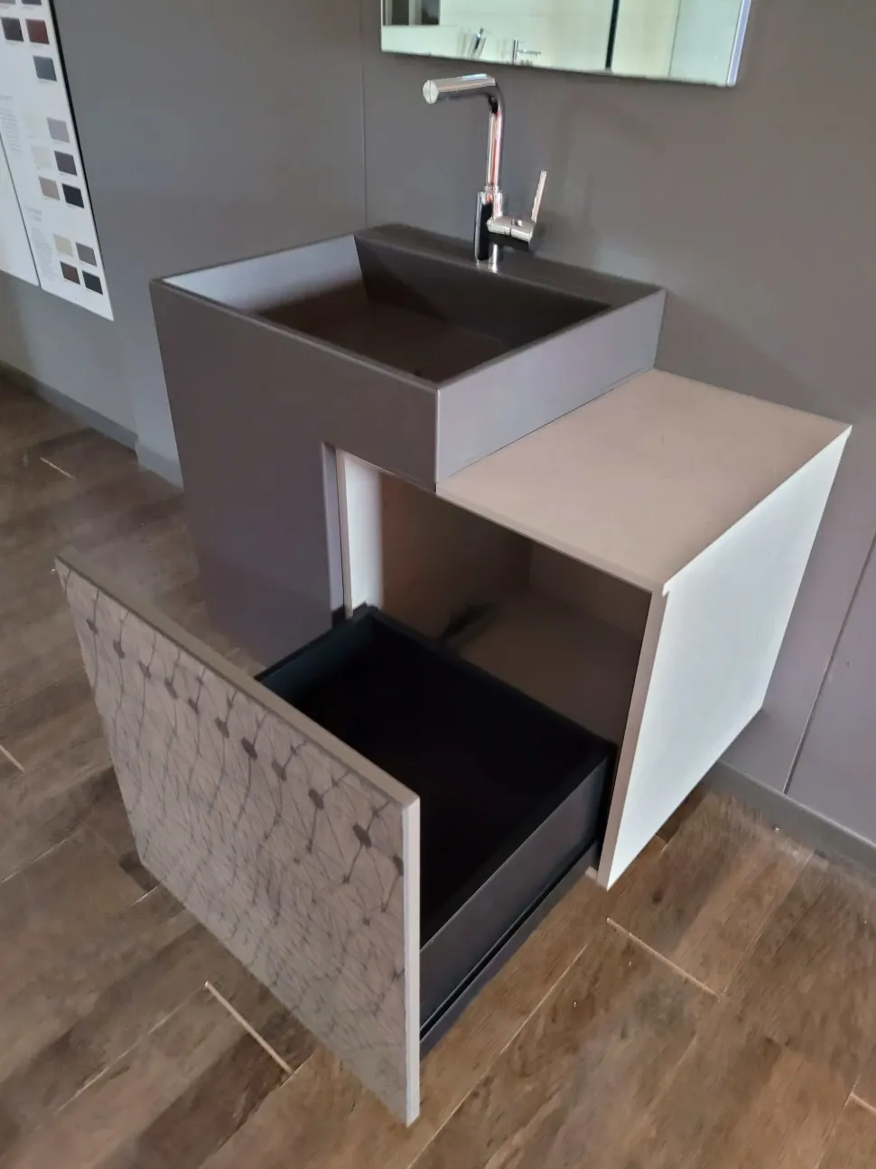 Mobile bagno Sospeso Vintage Ardeco in offerta