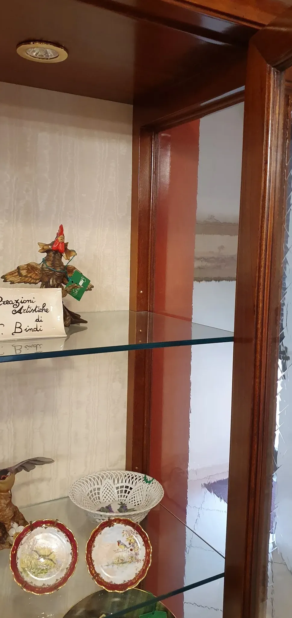 Mobile d'antiquariato modello Vetrina cristalliera in ciliegio a PREZZO SCONTATO