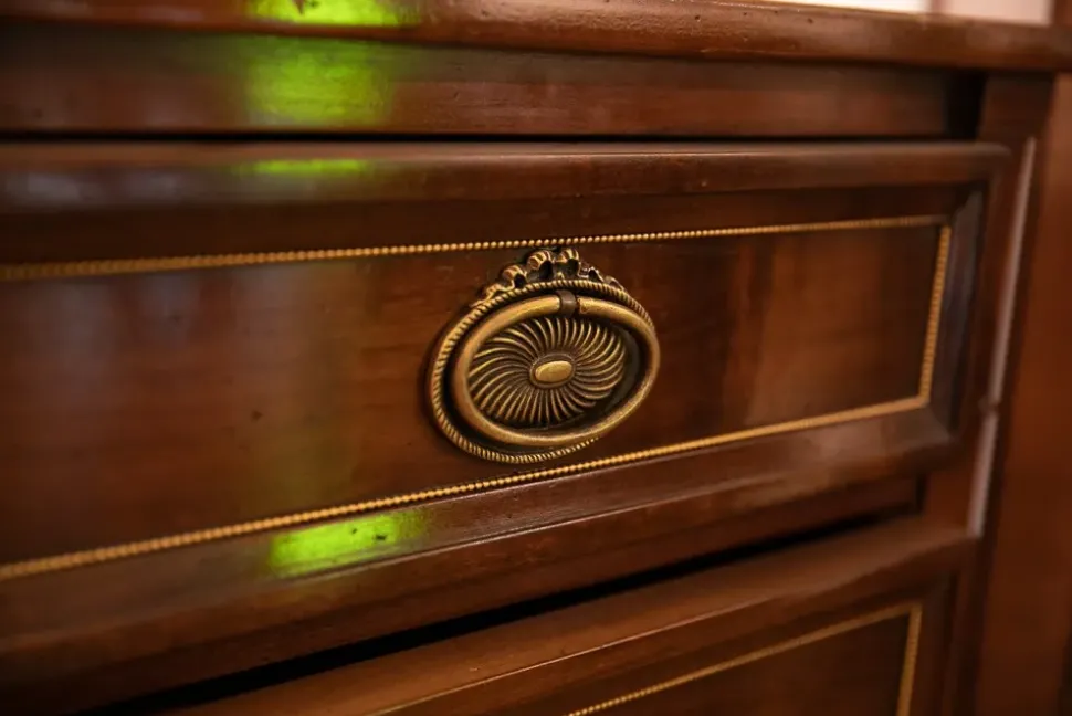 Mobile d'antiquariato modello Como'piu' 2 comodini ciliegio massello a PREZZO SCONTATO