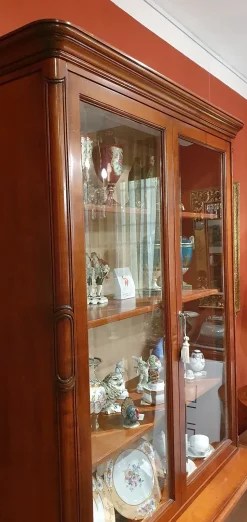 Mobile di Antiquariato in stile neoclassico con uno sconto del 51%
