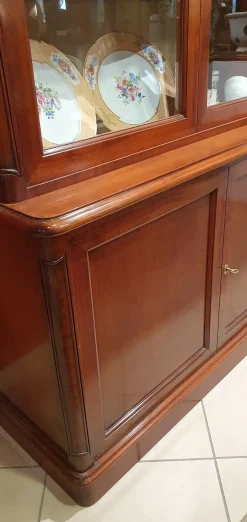 Mobile di Antiquariato in stile neoclassico con uno sconto del 51%