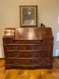 Mobile di Antiquariato in stile barocco con un ribasso imperdibile