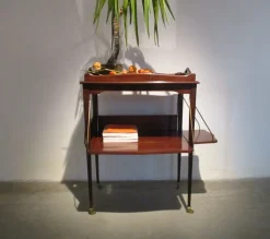 Mobile di Antiquariato in stile neoclassico con un ribasso del 50%