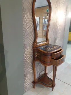 Mobile di Antiquariato in stile rinascimentale con uno sconto del 53%