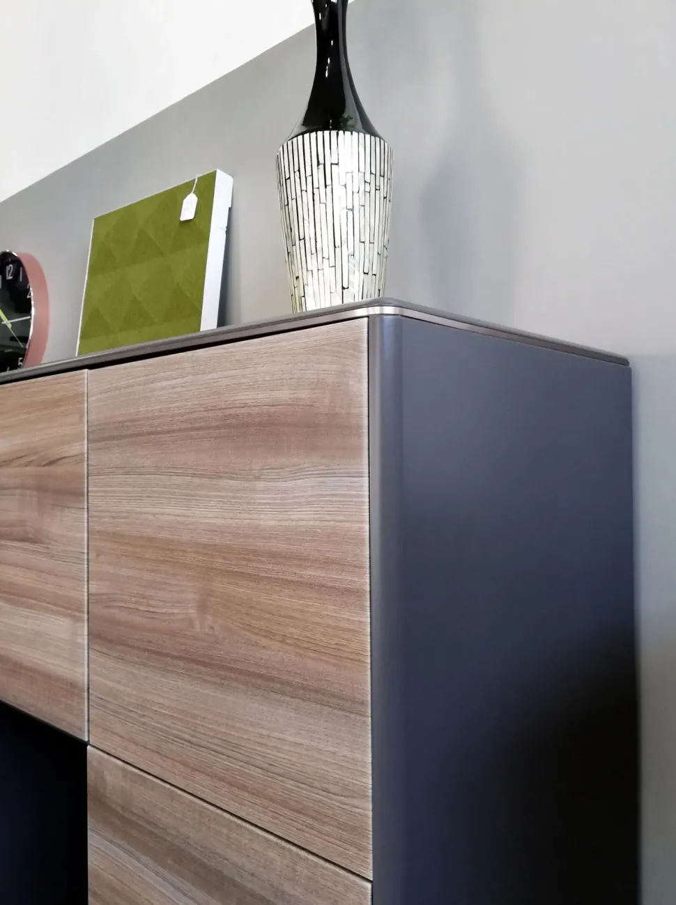 Mobile in legno Iulio monolitico Las mobili in offerta