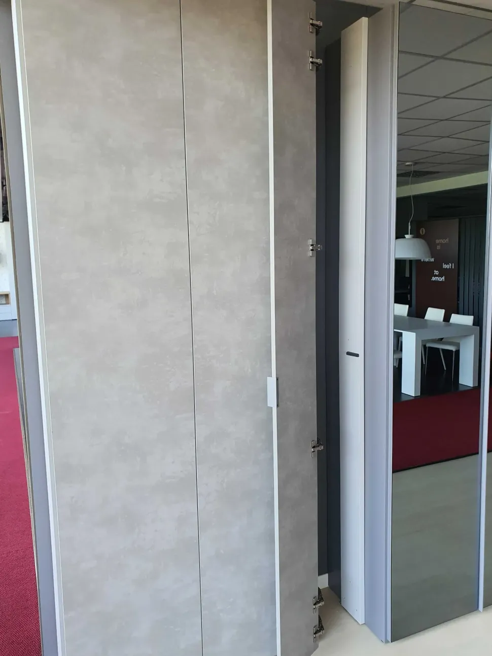 Mobile ingresso A terra modello Essential di Adok