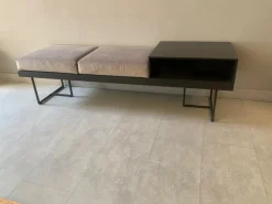 Mobile per un ingresso moderno modello T sit di Caccaro in Offerta Outlet