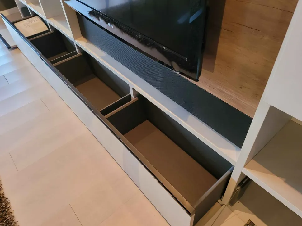 Mobile soggiorno modello Diagonal 2021 di Tomasella a PREZZI OUTLET