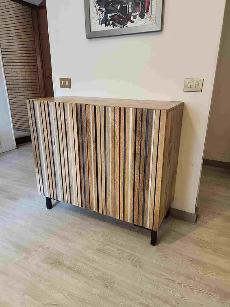 Mobile soggiorno modello Madia credenza line 2a di Outlet etnico a prezzo scontato
