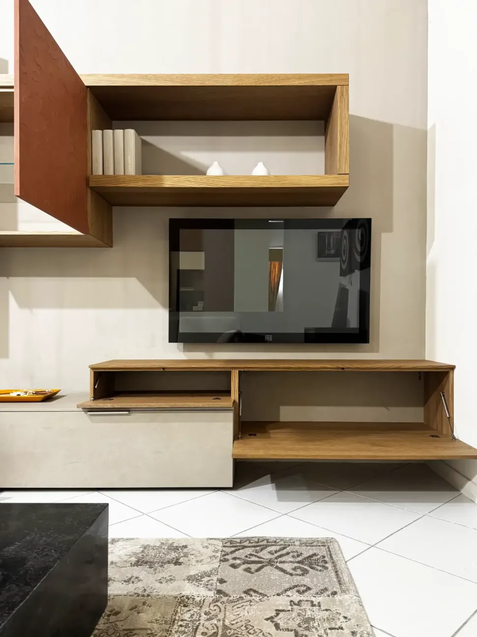 Mobile soggiorno modello Kosmos di Mercantini scontato -30%