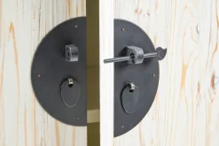 Mobile soggiorno modello credenza china in legno 3 cassetti 2 sportelli white decape' di Outlet etnico a PREZZI OUTLET