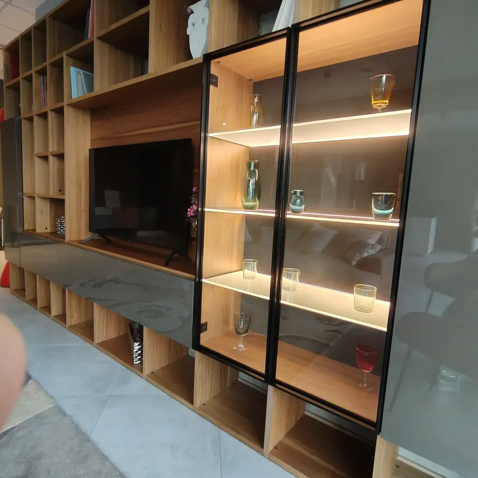 Mobile soggiorno modello Selecta di Lema scontato -50%