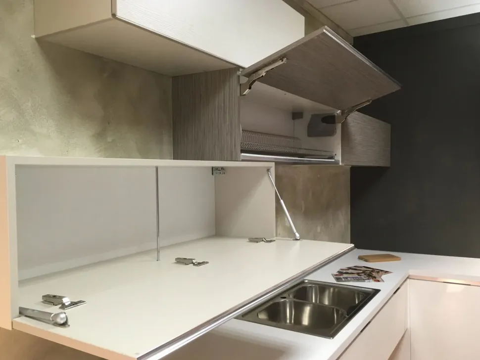 OFFERTA cucina ad angolo (MISURA 330X270cm) ASTRA CUCINE mod SP22