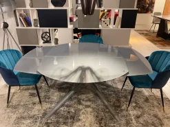 Offerta Outlet: Tavolo ovale in vetro D9039, Collezione esclusiva. Scopri ora!