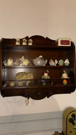 Oggettistica classica Bacheca mensole appendiabiti dolfi di Artigianale a prezzo ribassato