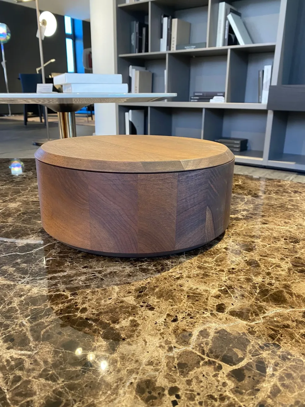 Oggettistica Cono noce Poliform con uno SCONTO IMPERDIBILE approfittane ora!