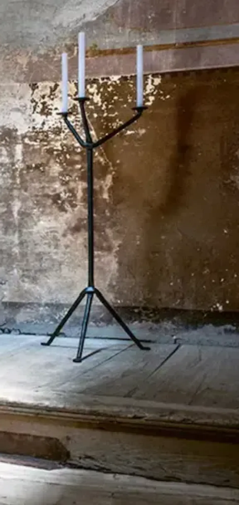 Oggettistica design modello Officina candelabro 3 antracite magis di Magis in Offerta Outlet