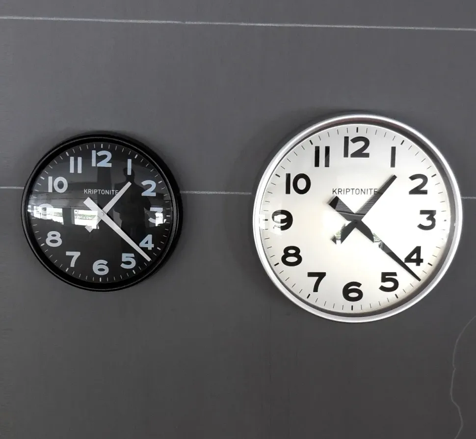 Oggettistica design Orologi da parete kriptonite di Kriptonite a prezzo scontato