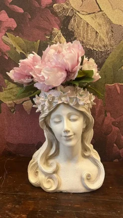 Oggettistica design Vaso volto ninfa poly di Artigianale scontata del 30%