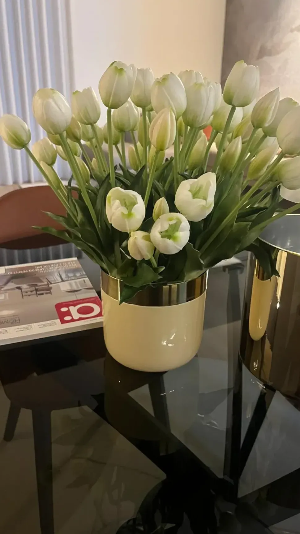 Oggettistica design Vaso bicolor ottone e crema di Artigianale scontata del 28%