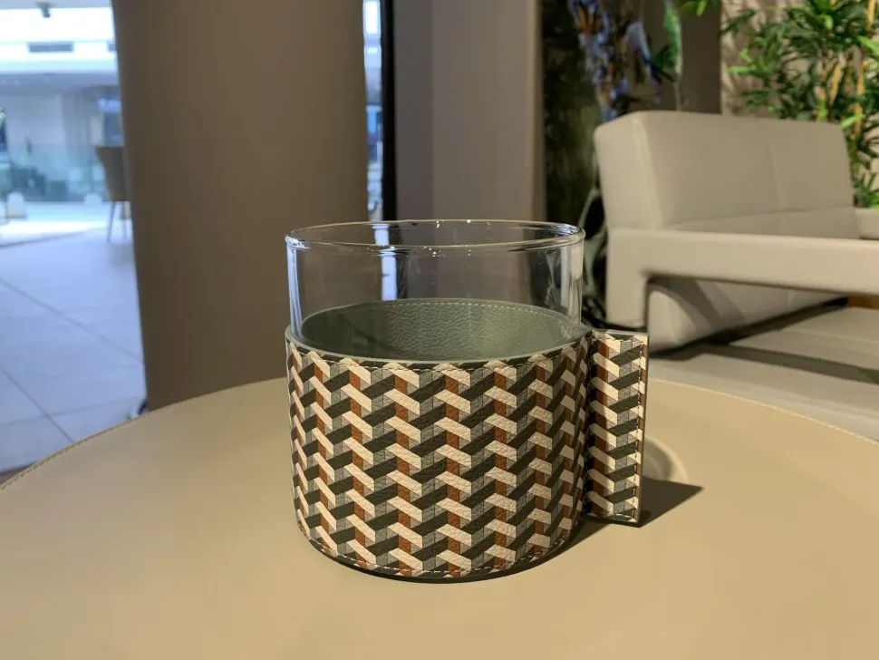 Oggettistica Leather pot di Poltrona frau scontata