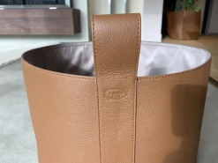 Oggettistica moderna di Poltrona frau con uno SCONTO IMPERDIBILE