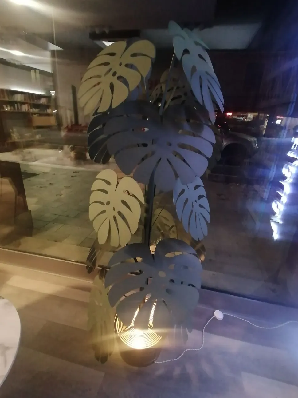 Oggettistica Pianta monstera grande verde salvia Artigianale a prezzo scontato