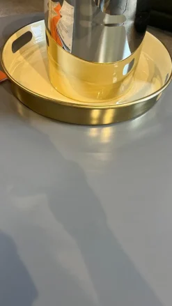 Oggettistica Vassoio rotondo smaltato di Artigianale in offerta - 31%