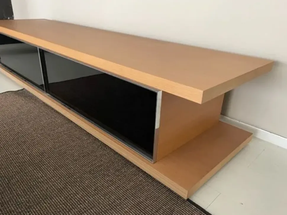 Outlet: Composizione Pass Molteni&C per soggiorno. Design moderno ed elegante.