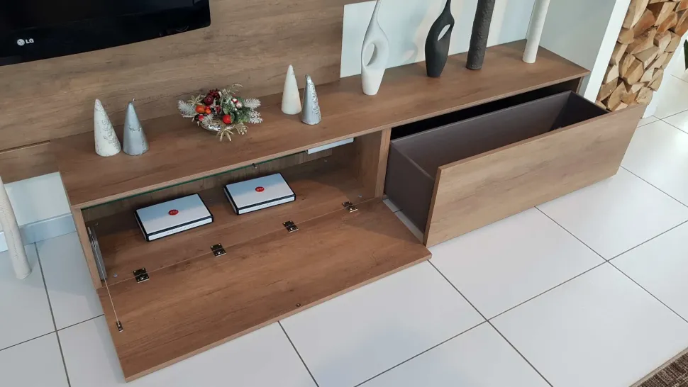 Outlet Soggiorno Compas Tomasella in offerta