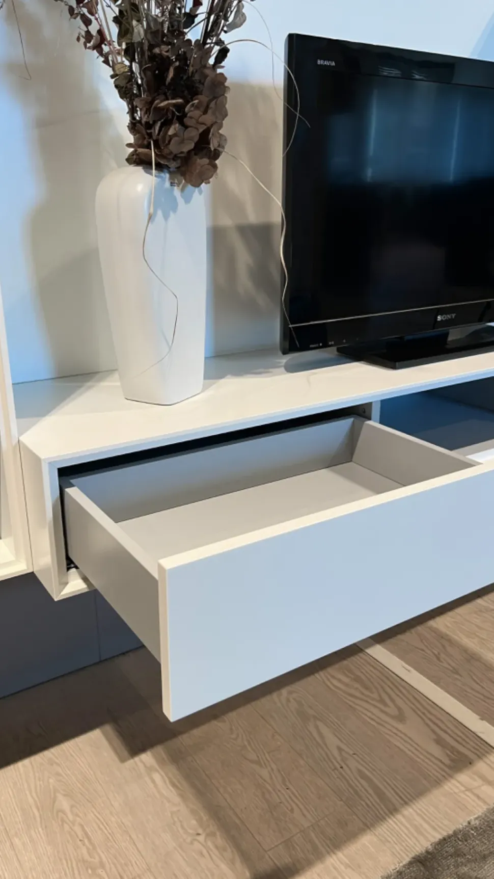 Parete attrezzata Ateneo Capo d'opera in stile moderna a prezzo scontato