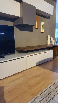 Parete attrezzata Atlante 2022 Tomasella in stile design a prezzo ribassato