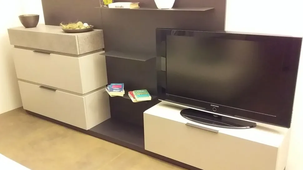 Parete attrezzata Atlante space del marchio Tomasella con un ribasso esclusivo