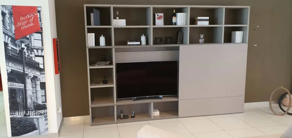 Parete attrezzata Atlante 2020 Tomasella in stile design a prezzo ribassato