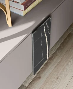 Parete attrezzata Day 28 Collezione esclusiva in stile moderno a prezzo ribassato