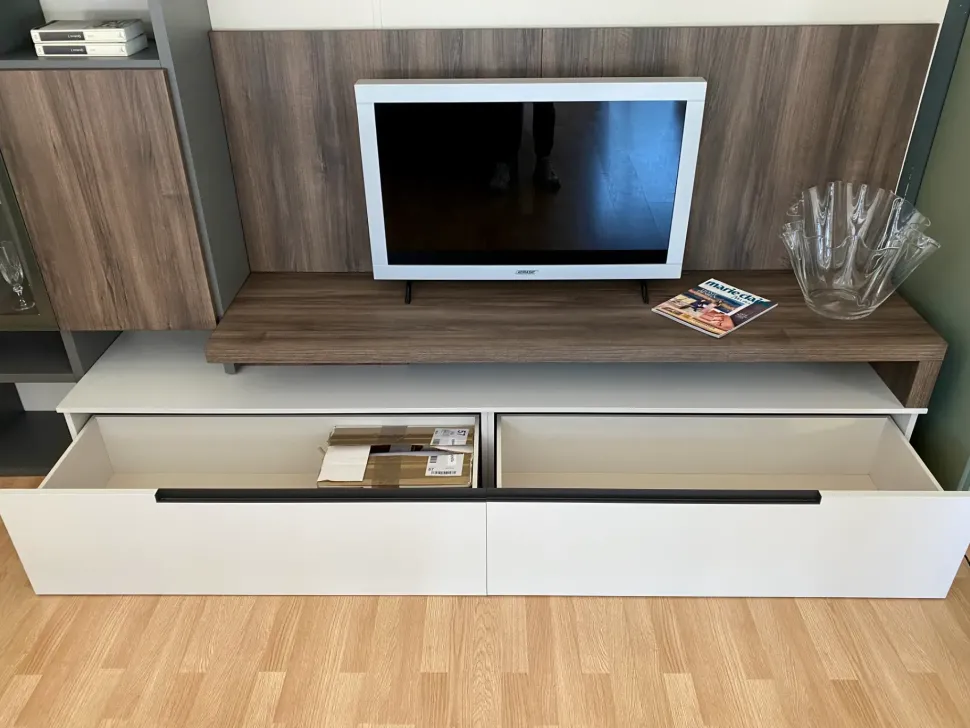 Parete attrezzata Day start di Villanova scontata del 47%