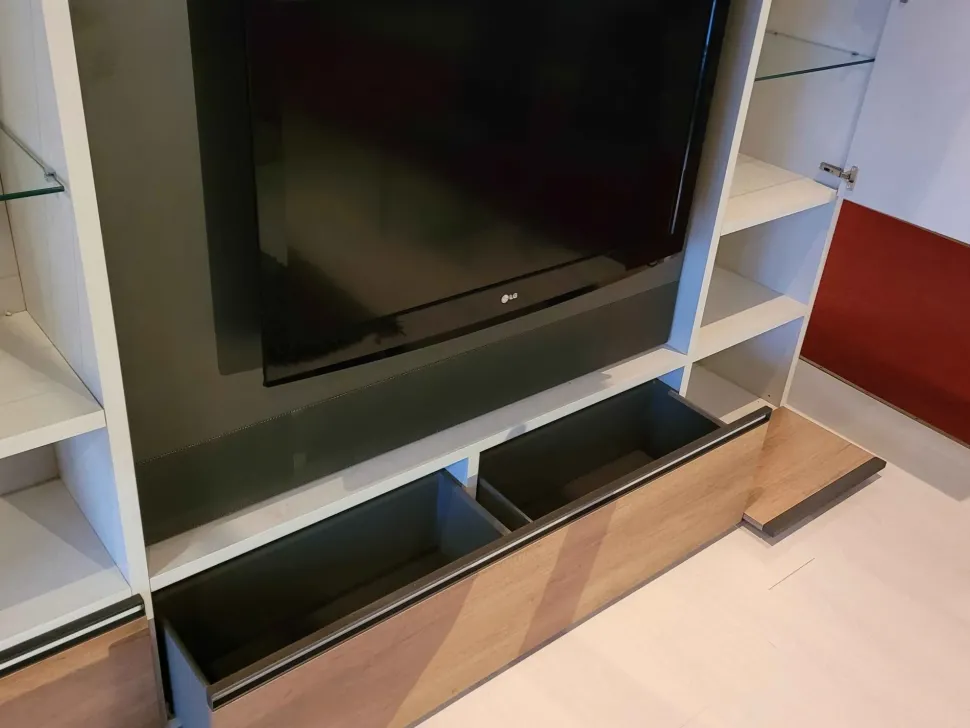 Parete attrezzata Diagonal 2021 di Tomasella in OFFERTA OUTLET