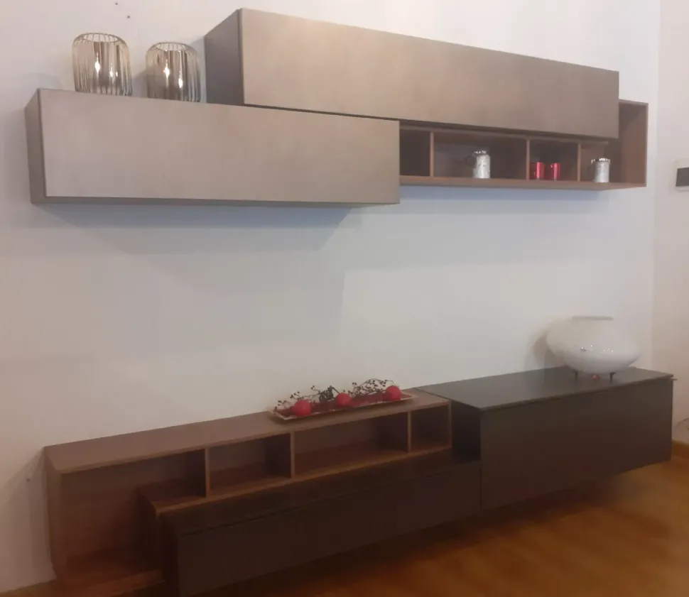 Parete attrezzata Horizon della marca Mobilgam con un ribasso esclusivo