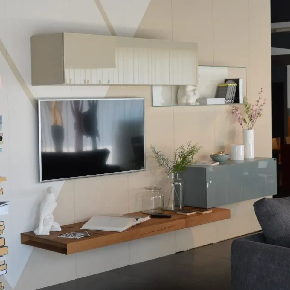 Parete attrezzata in stile design 36e8 di Lago a prezzo scontato