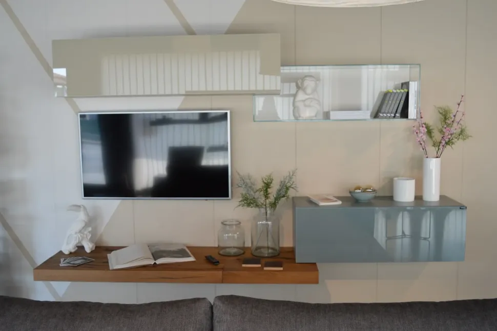 Parete attrezzata in stile design 36e8 di Lago a prezzo scontato