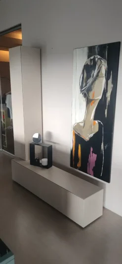 Parete attrezzata in stile design Regolo 180 di Minotti a prezzo scontato