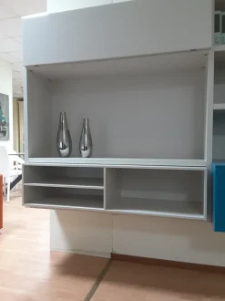 Parete attrezzata Living system di Novamobili scontata del 70%