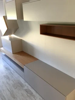 Parete attrezzata Parete soggiono santa lucia decorativo e legno nodato di Santalucia in OFFERTA OUTLET