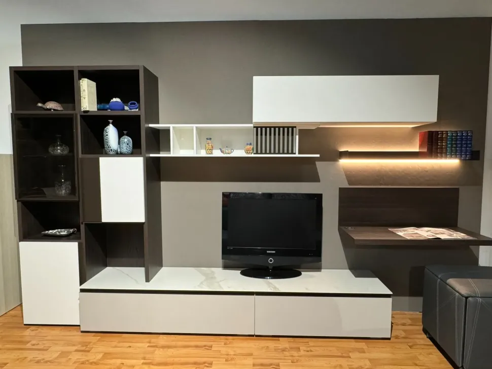 Parete attrezzata Speed up Dall'agnese in stile design a prezzo ribassato