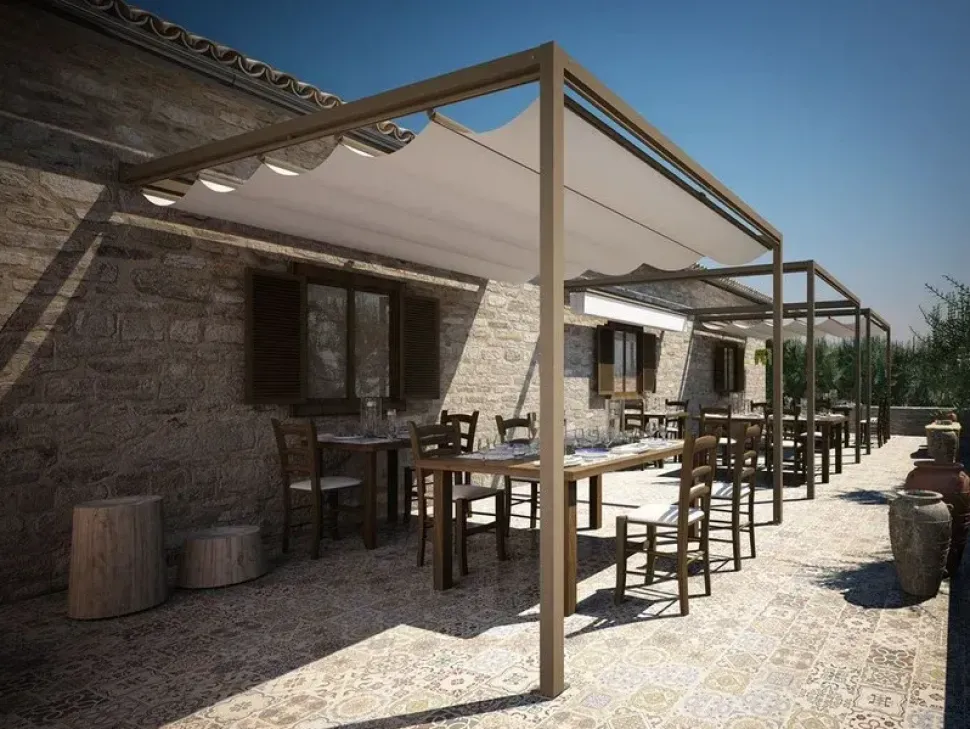 Pergotenda a marchio Artigianale modello Onda 90 waterproof SCONTATA